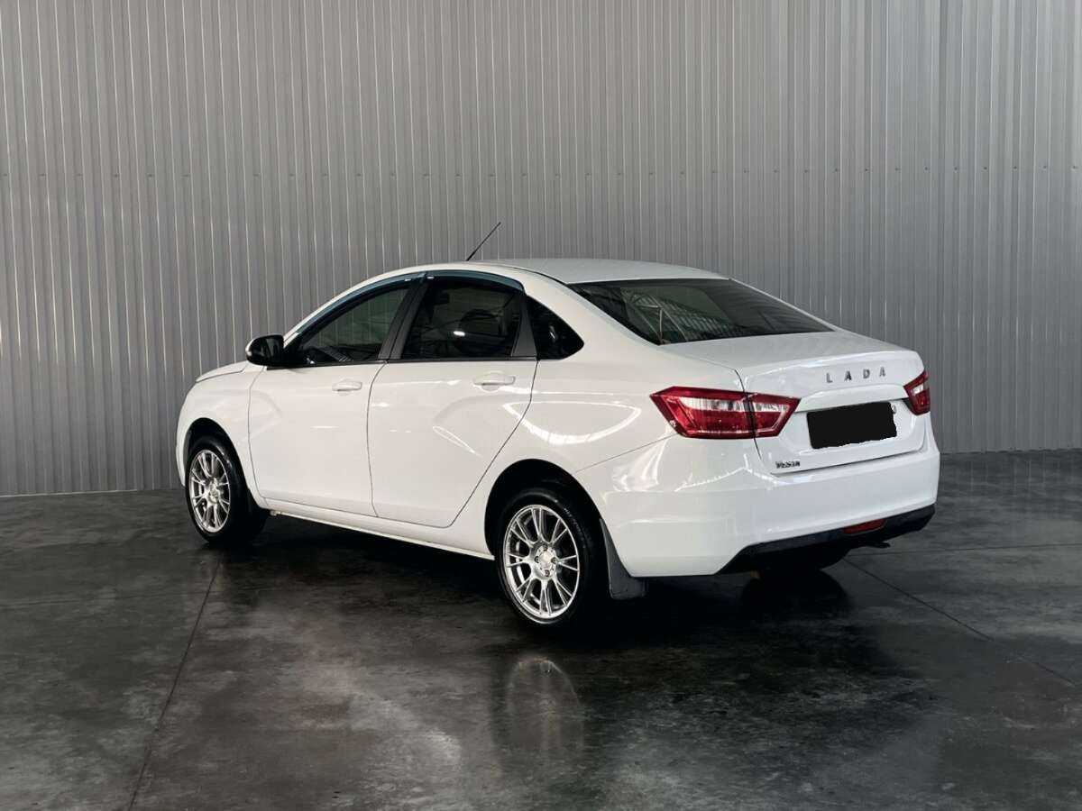 Лада (ВАЗ) Веста б/у, 2017, Механическая. Фото: #6