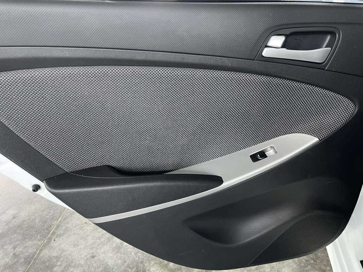 Хендай Солярис б/у, 2013, Механическая. Фото: #18