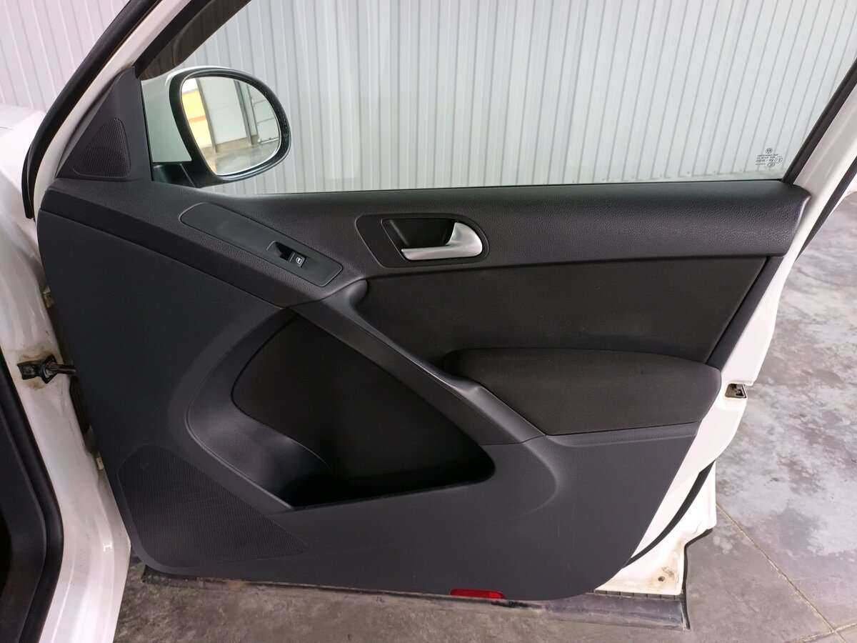 Фольксваген Тигуан б/у, 2013, Автоматическая. Фото: #18