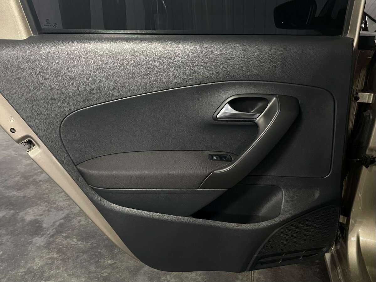 Фольксваген Поло б/у, 2017, Автоматическая. Фото: #19