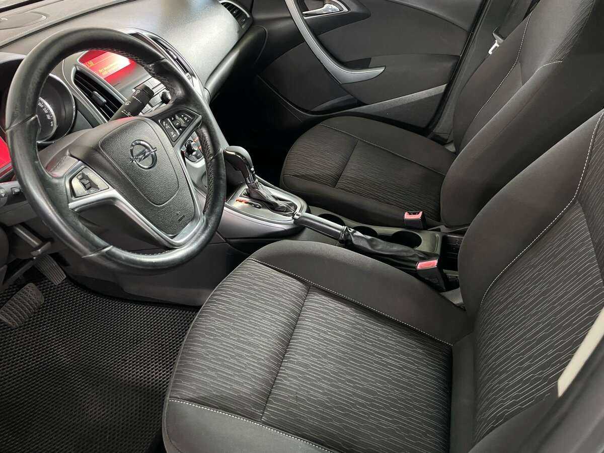 Опель Астра б/у, 2013, Автоматическая. Фото: #12