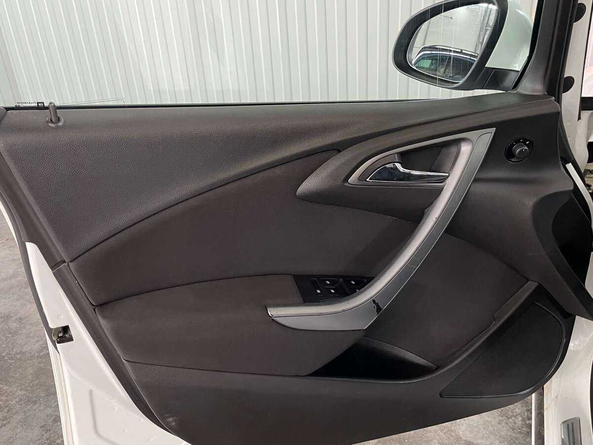 Опель Астра б/у, 2013, Автоматическая. Фото: #16