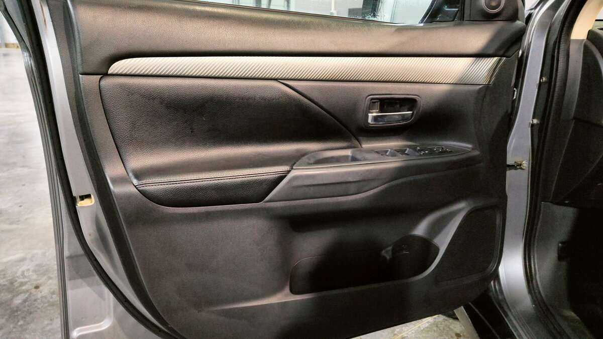 Митсубиши Оутлэндер б/у, 2012, Вариатор. Фото: #12