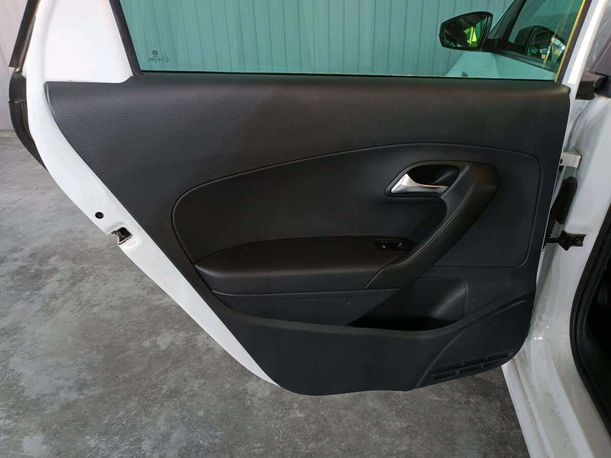 Фольксваген Поло б/у, 2019, Механическая. Фото: #19