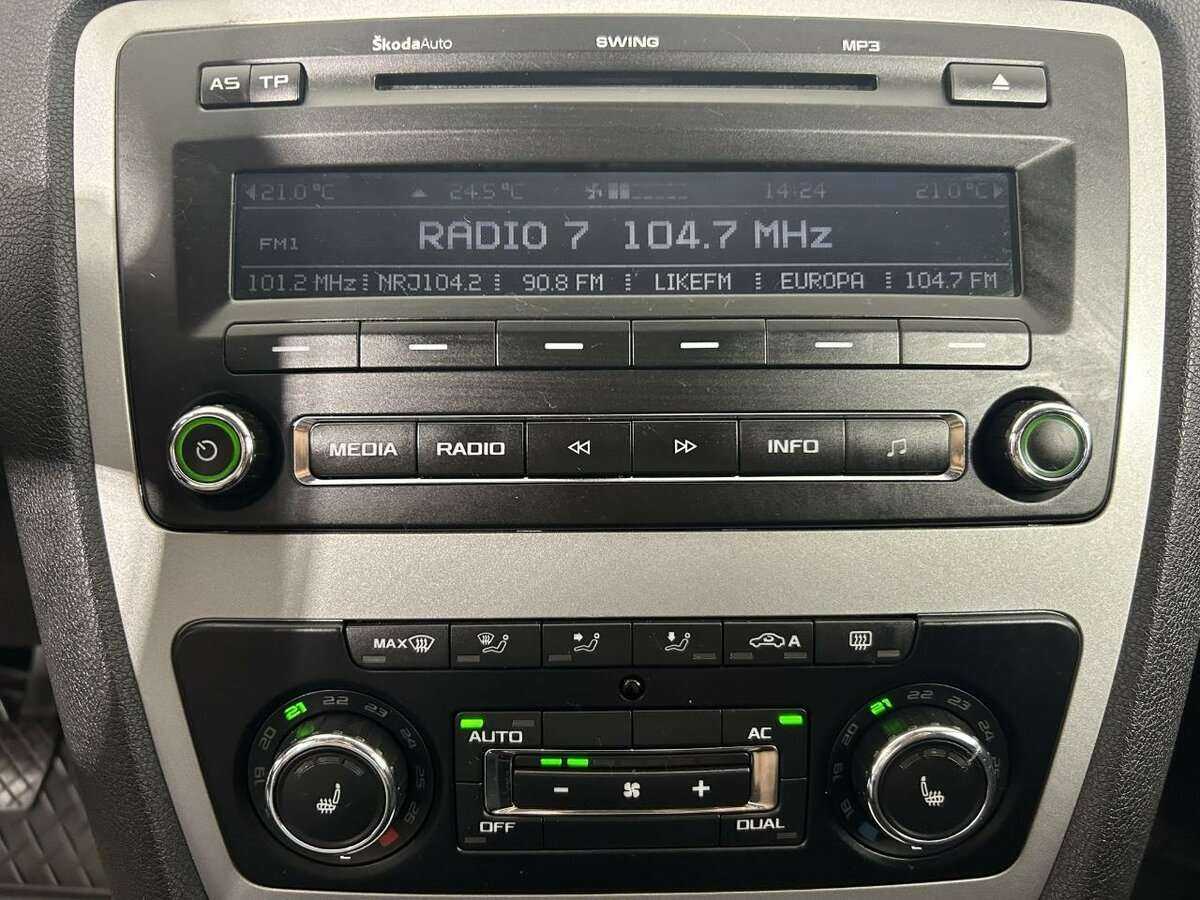 Шкода Октавия б/у, 2012, Механическая. Фото: #11