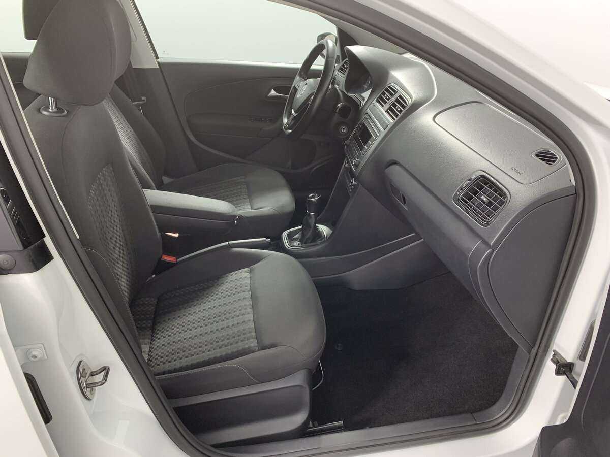 Фольксваген Поло б/у, 2019, Механическая. Фото: #13