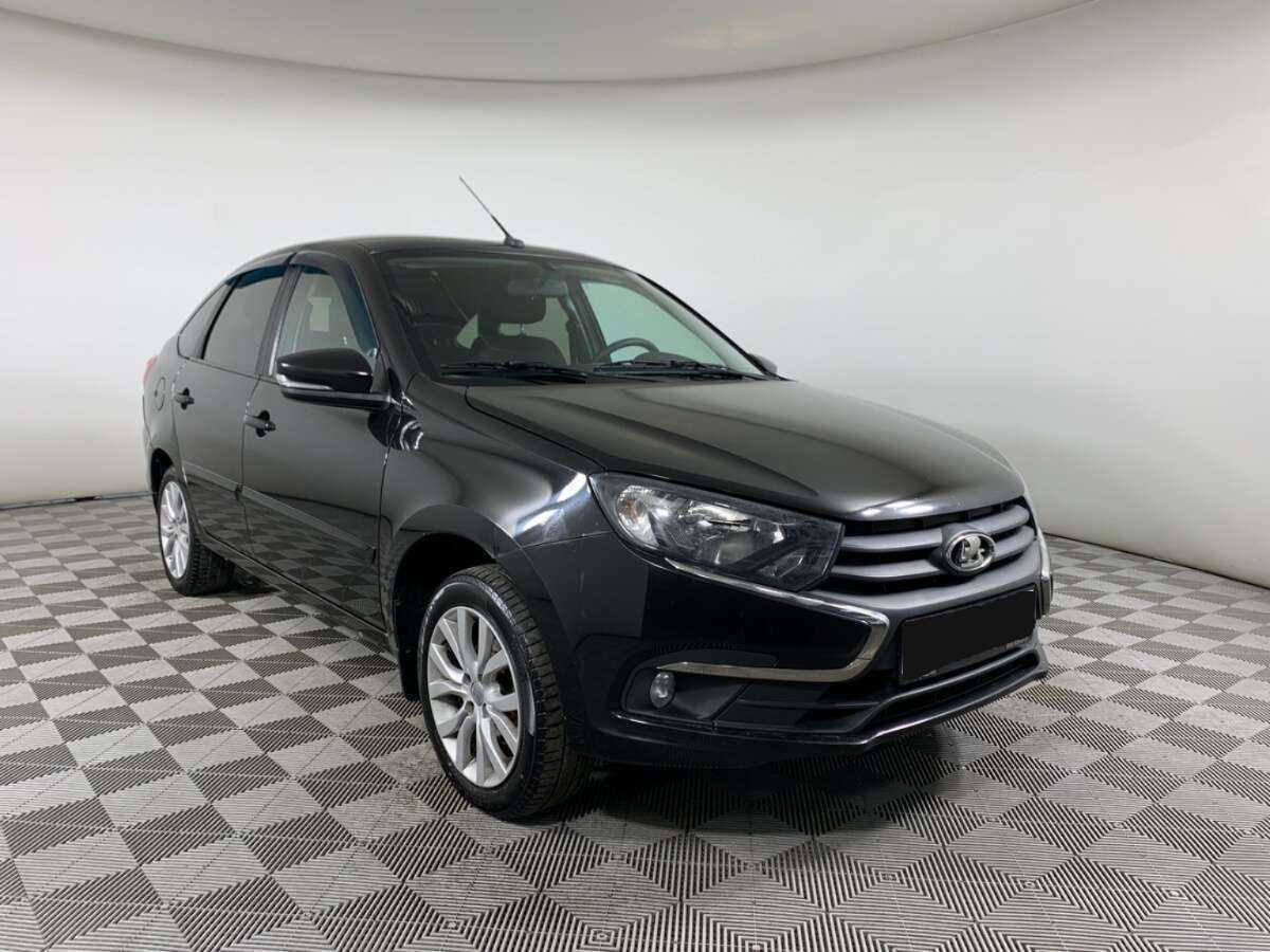 Лада (ВАЗ) Гранта б/у, 2018, Механическая. Фото: #2