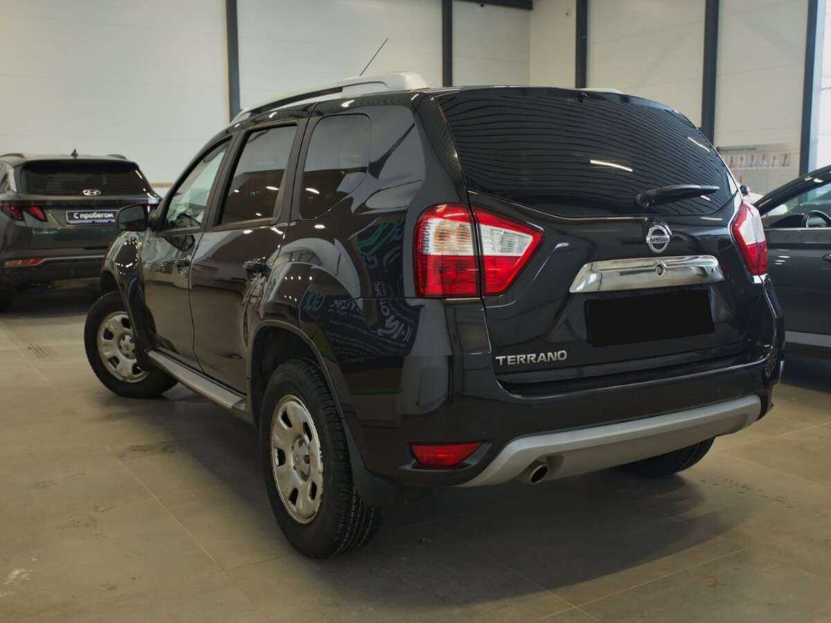 Ниссан Террано б/у, 2017, Автоматическая. Фото: #2