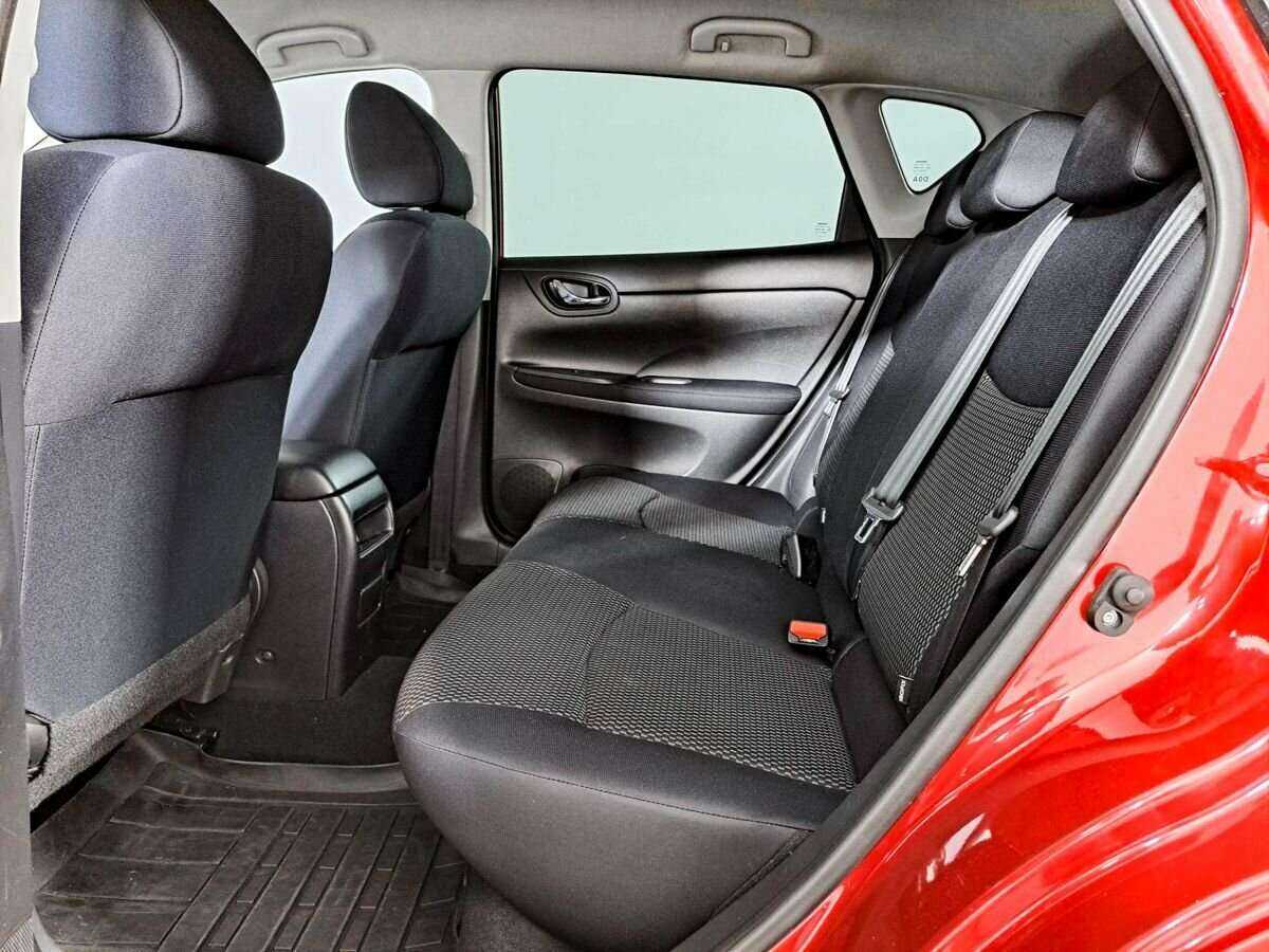 Ниссан Тиида б/у, 2015, Механическая. Фото: #9