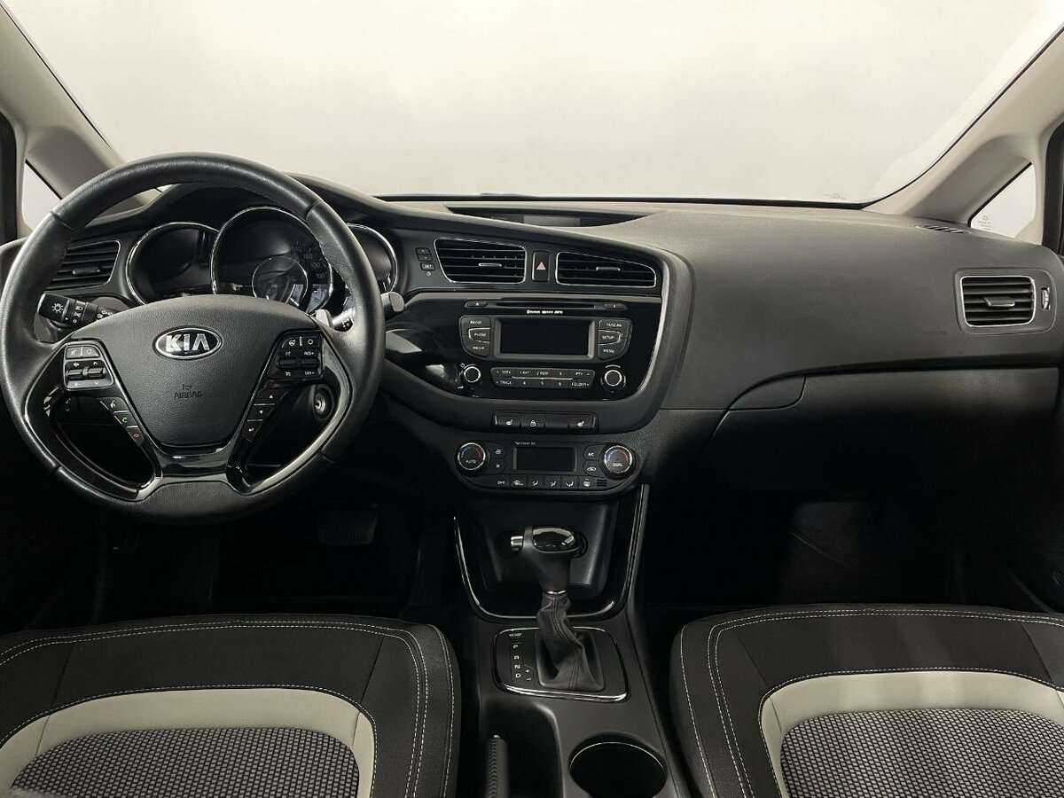 Киа Сид б/у, 2015, Автоматическая. Фото: #6
