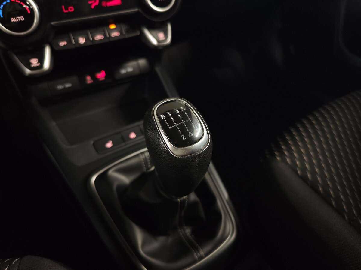 Киа Рио б/у, 2020, Механическая. Фото: #6