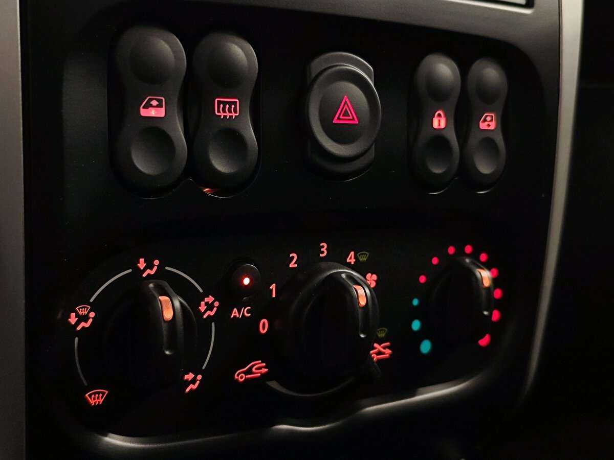 Ниссан Альмера б/у, 2016, Механическая. Фото: #13