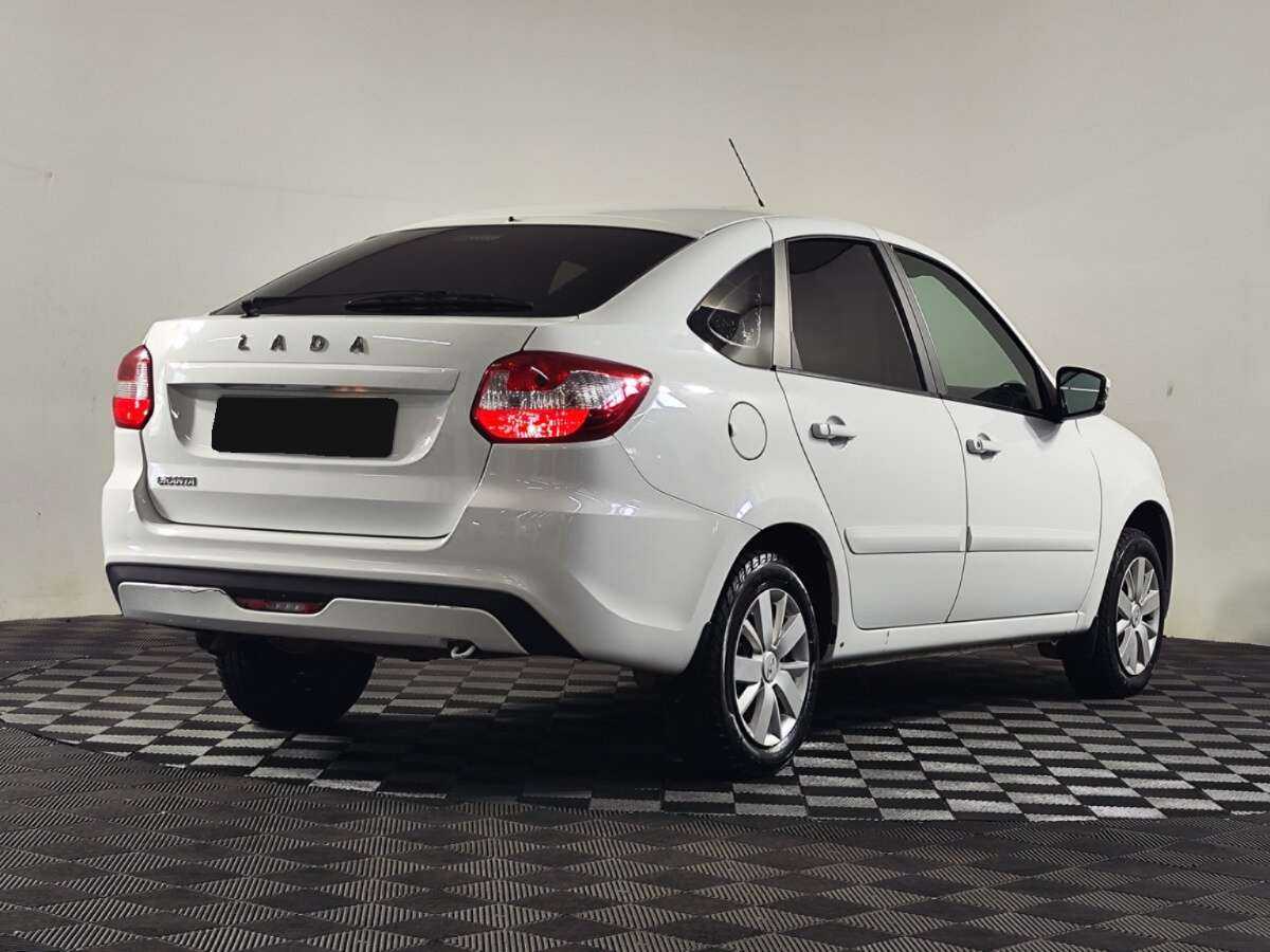 Лада (ВАЗ) Гранта б/у, 2019, Механическая. Фото: #2