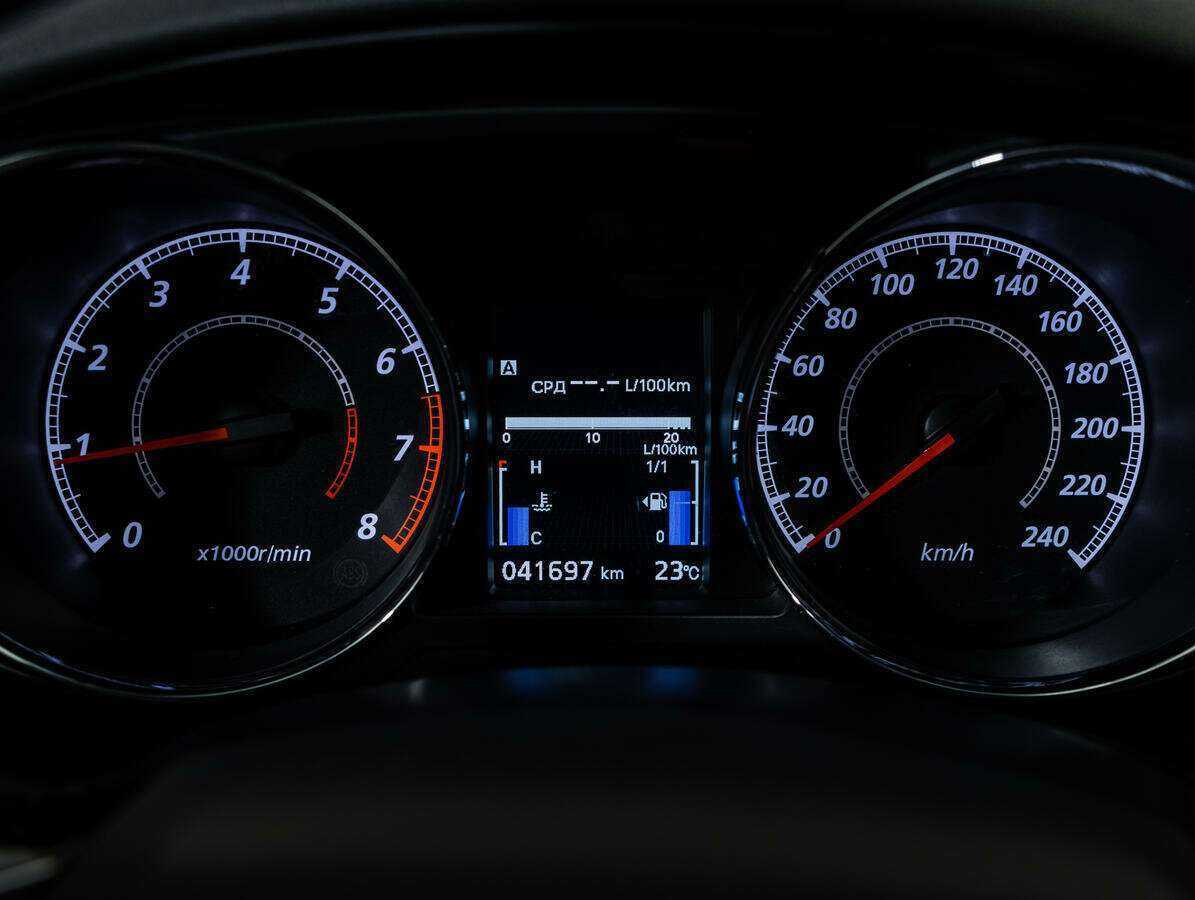 Митсубиши АС-Икс б/у, 2018, Механическая. Фото: #9