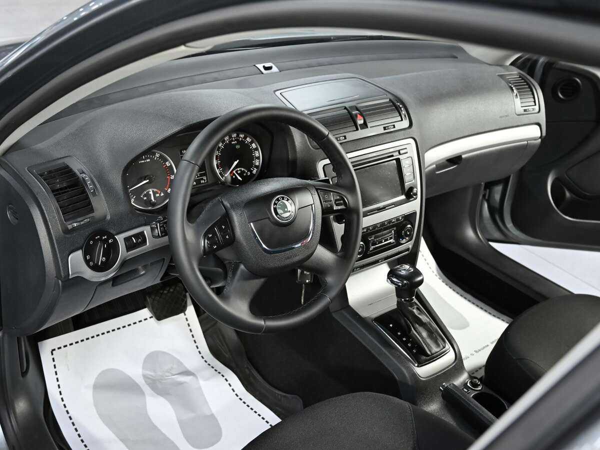 Шкода Октавия б/у, 2012, Автоматическая. Фото: #5