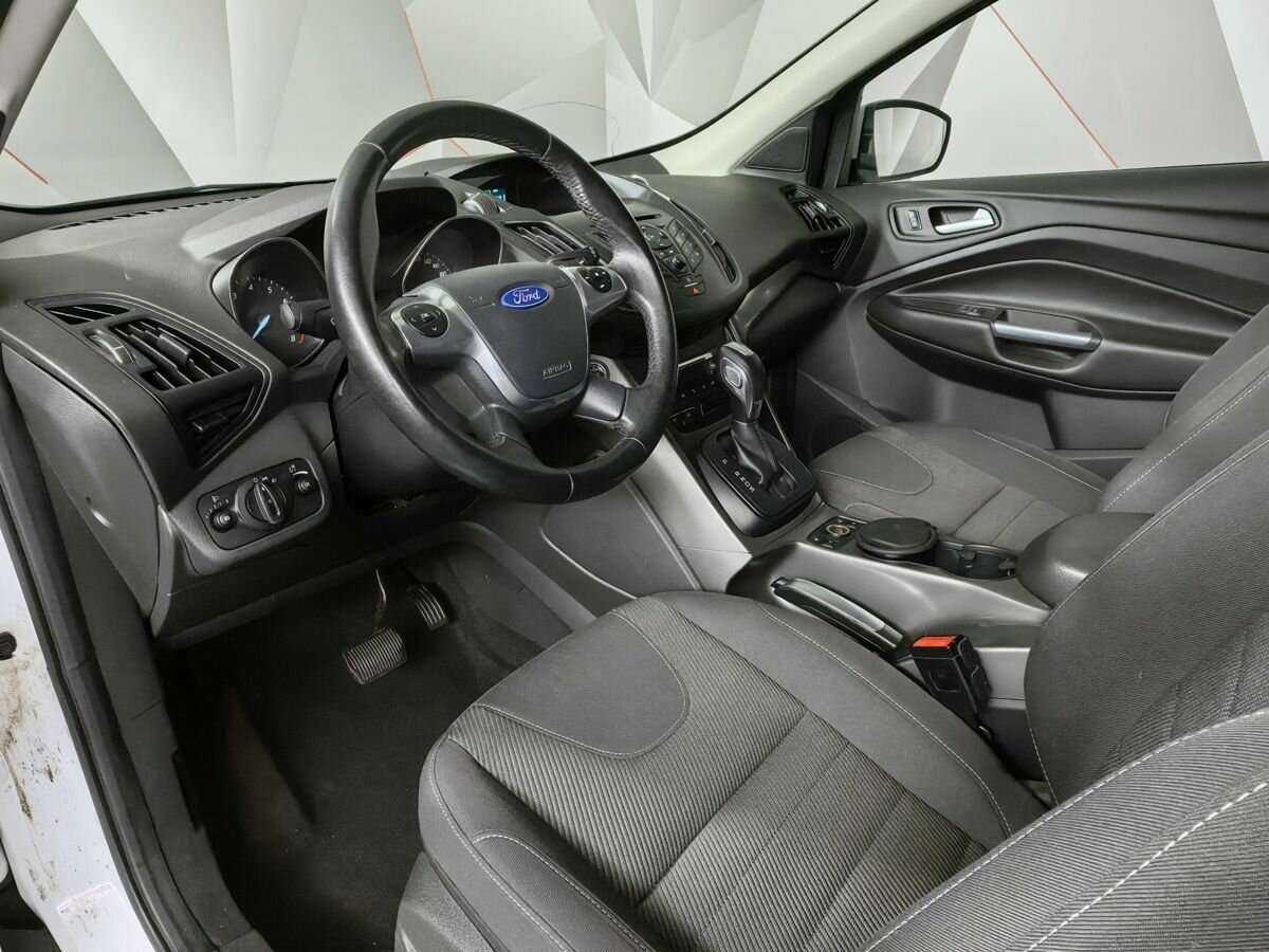 Форд Куга б/у, 2015, Автоматическая. Фото: #12