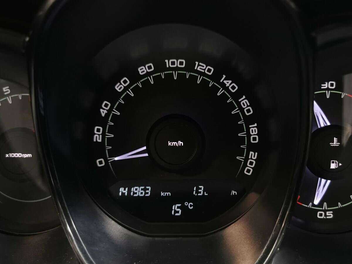 Лада (ВАЗ) Веста б/у, 2017, Механическая. Фото: #15