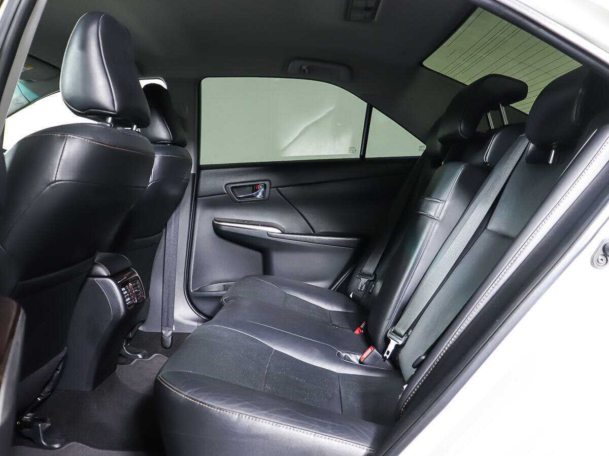 Тойота Камри б/у, 2017, Автоматическая. Фото: #3