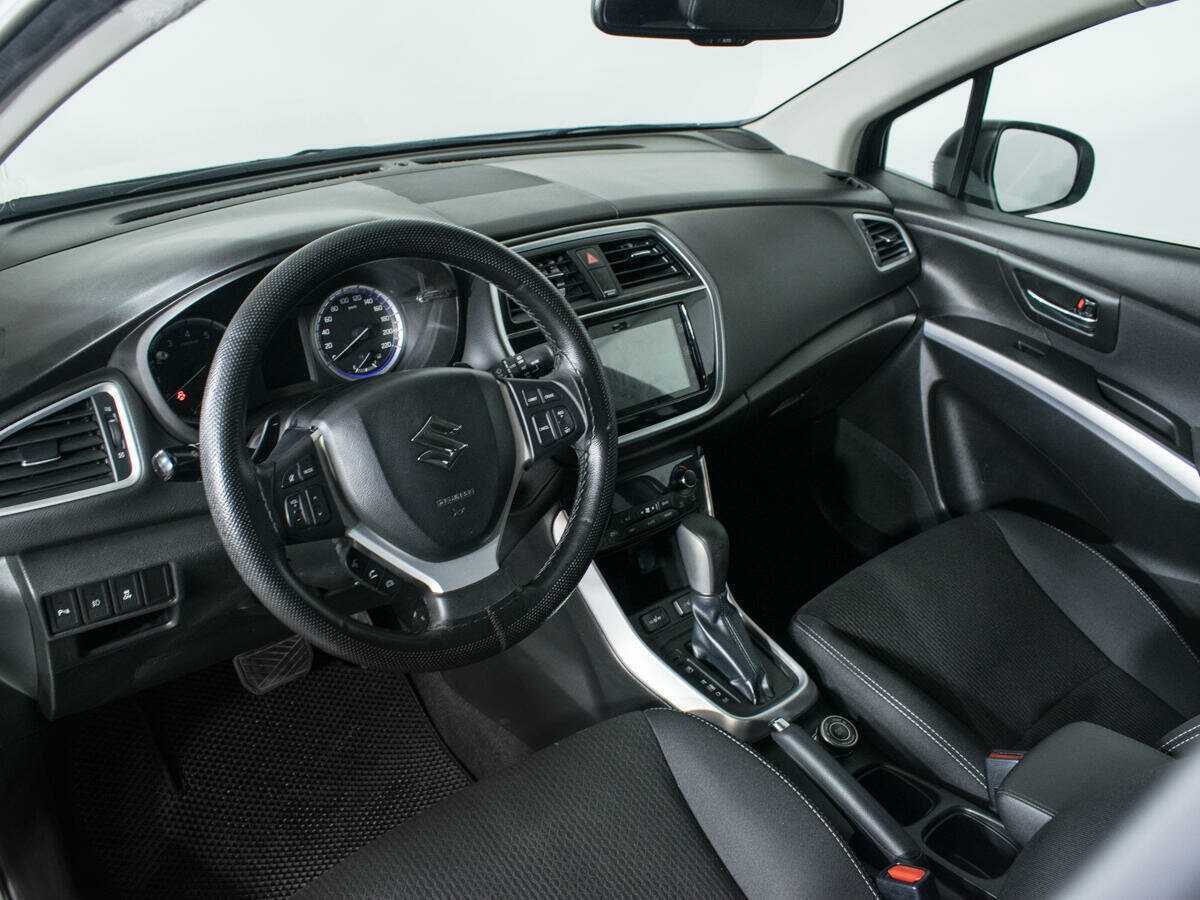 Сузуки С-Икс4 б/у, 2018, Автоматическая. Фото: #12