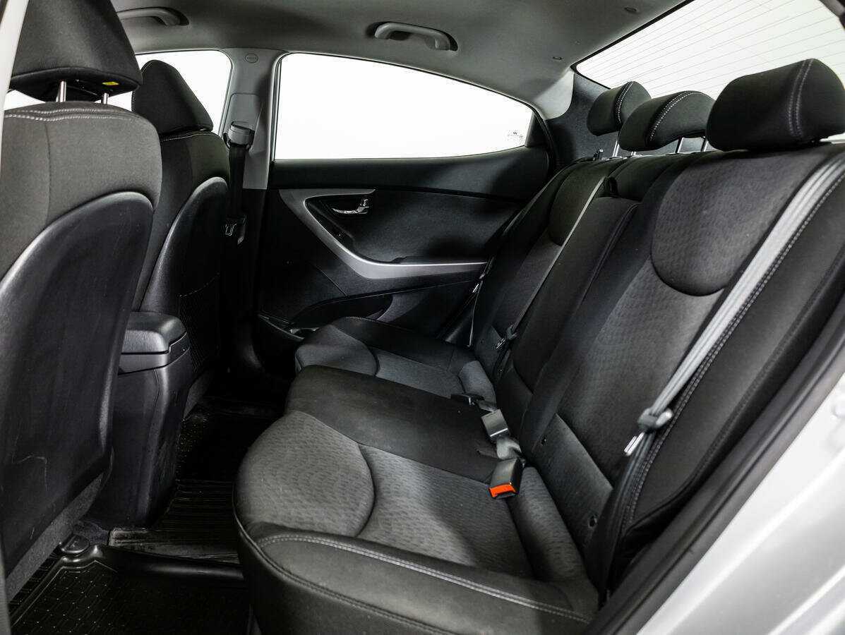 Хендай Елантра б/у, 2013, Механическая. Фото: #9