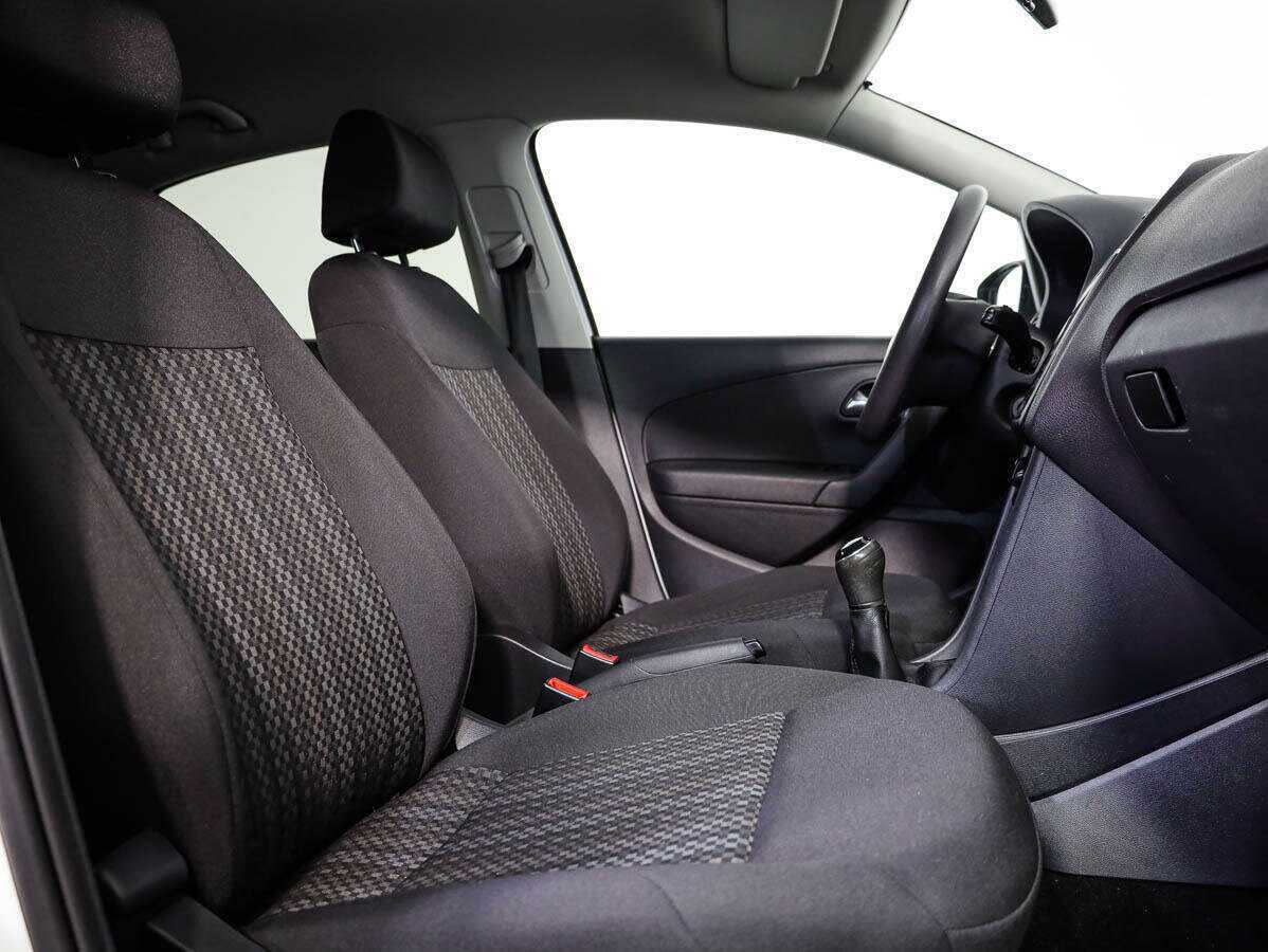 Фольксваген Поло б/у, 2017, Механическая. Фото: #9