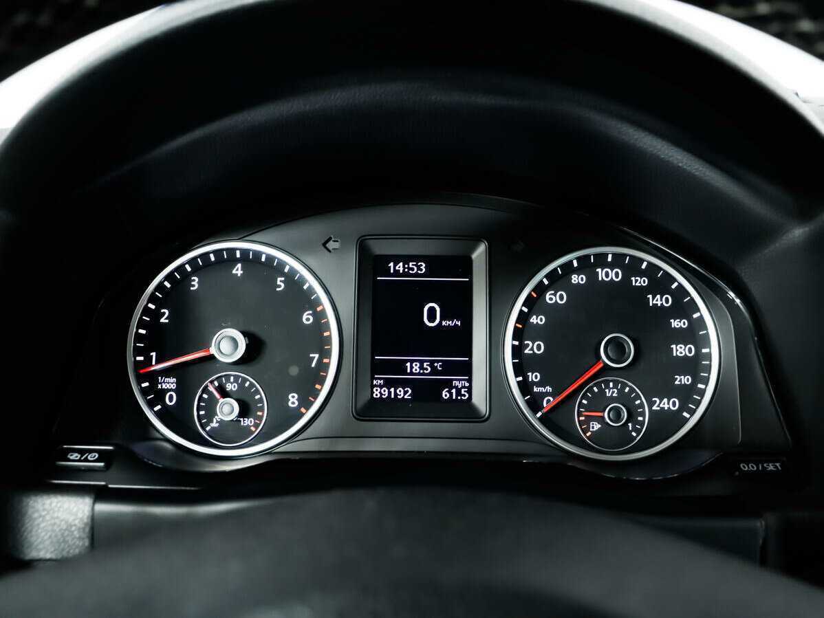 Фольксваген Тигуан б/у, 2015, Механическая. Фото: #9