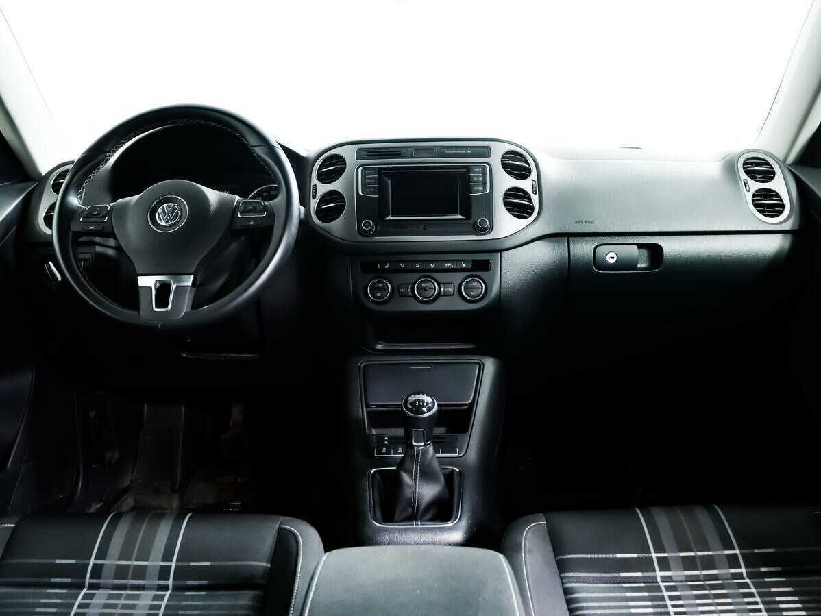 Фольксваген Тигуан б/у, 2015, Механическая. Фото: #10