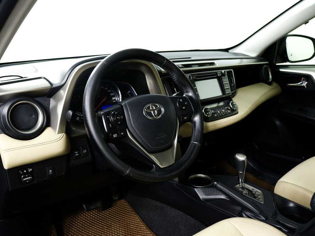 Тойота Рав4 б/у, 2015, Автоматическая. Фото: #12