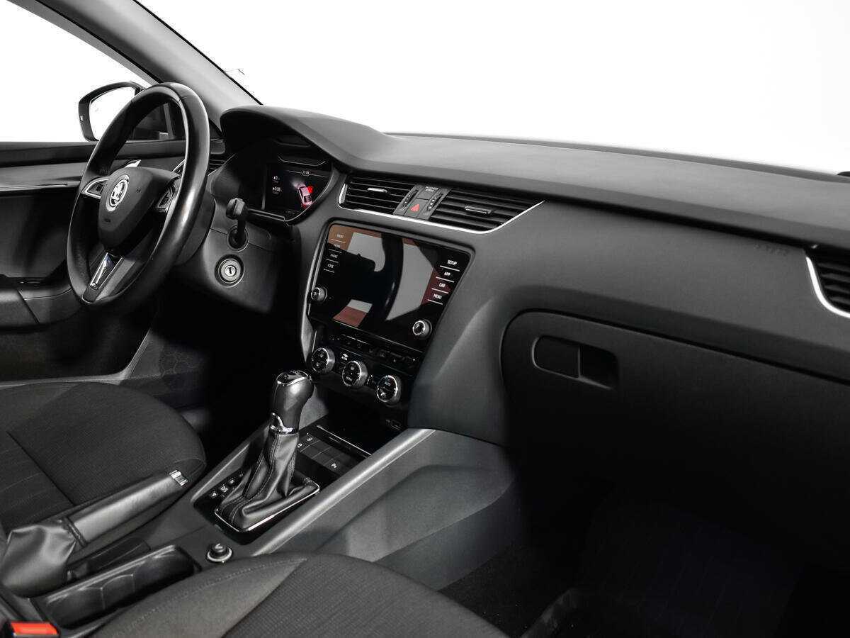 Шкода Октавия б/у, 2019, Роботизированная. Фото: #8