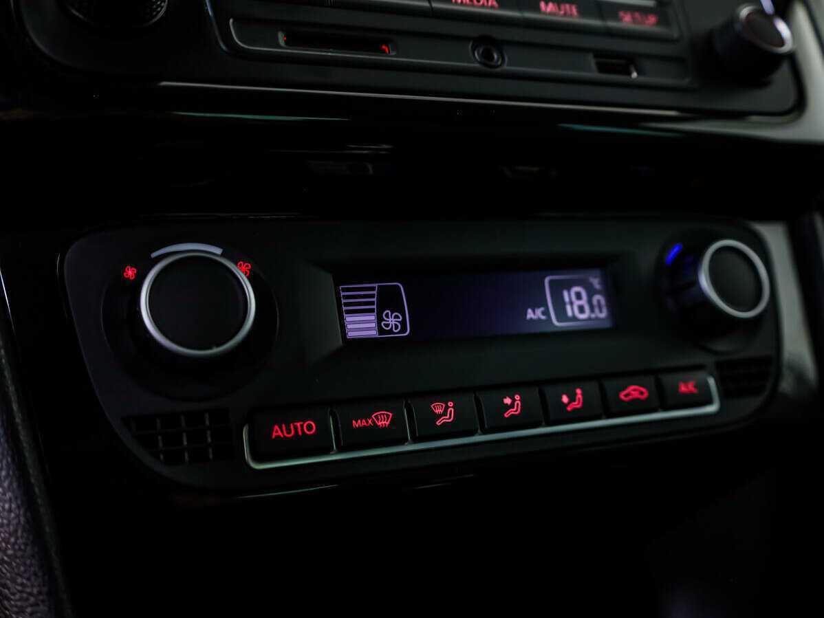 Фольксваген Поло б/у, 2017, Автоматическая. Фото: #13