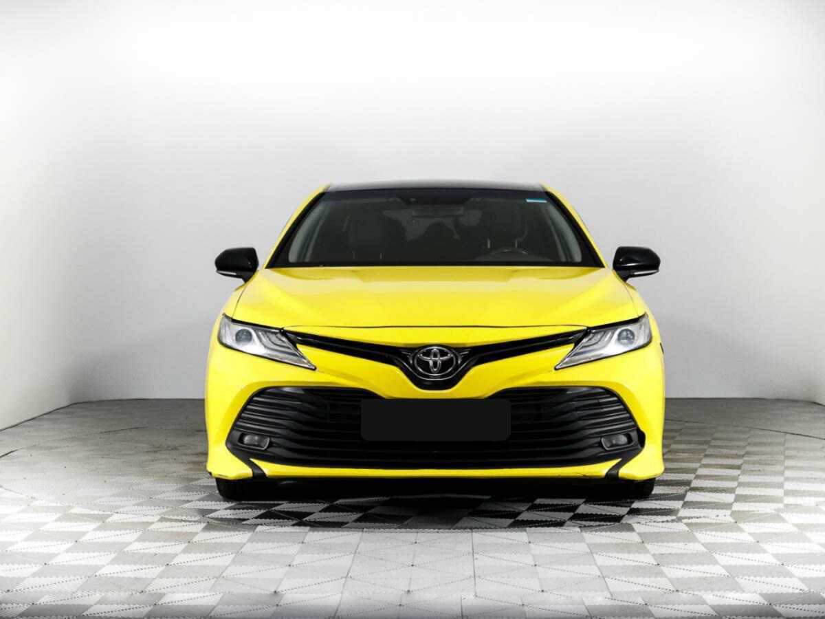 Тойота Камри б/у, 2021, Автоматическая. Фото: #1