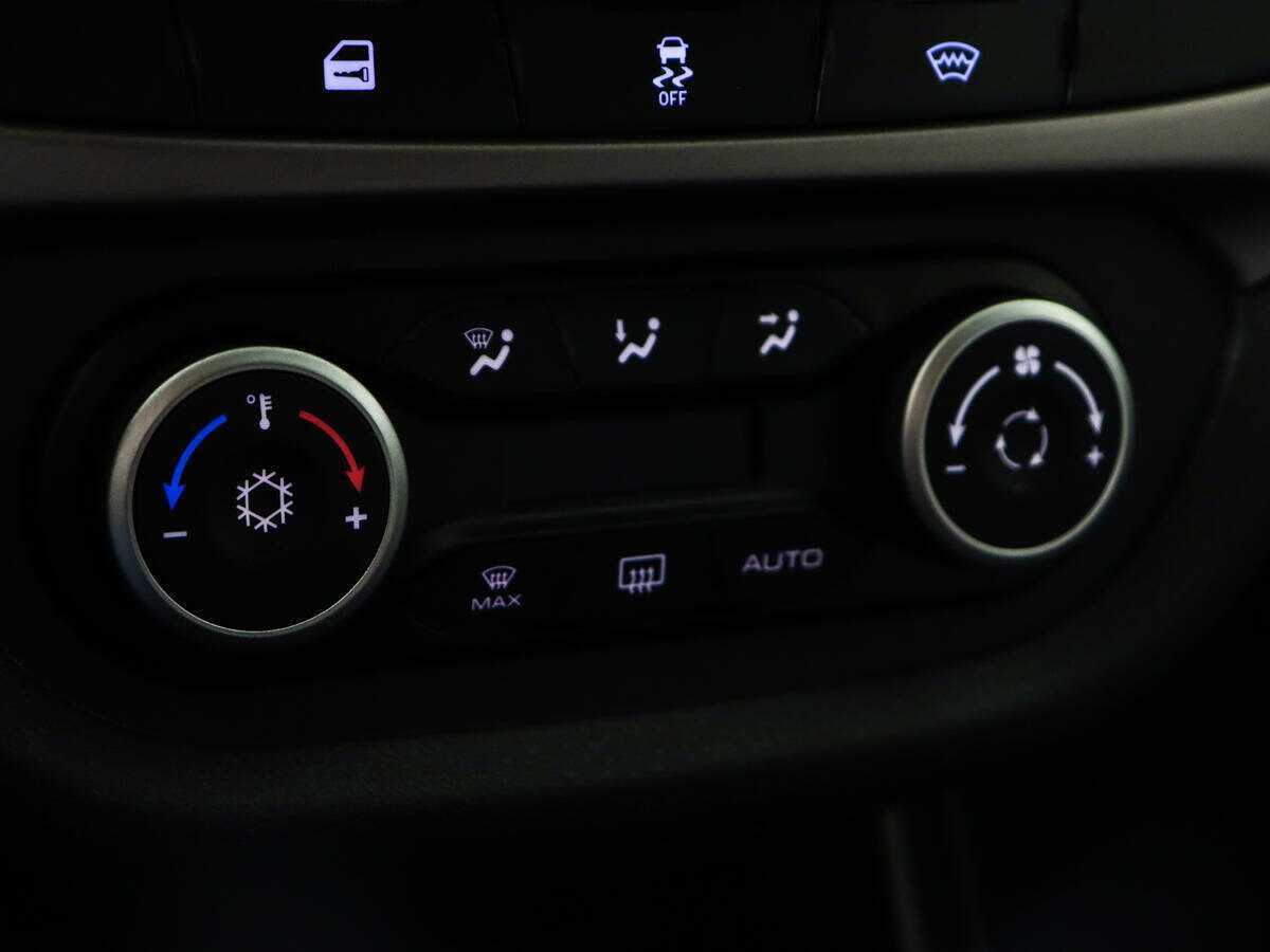 Лада (ВАЗ) Веста б/у, 2019, Роботизированная. Фото: #12