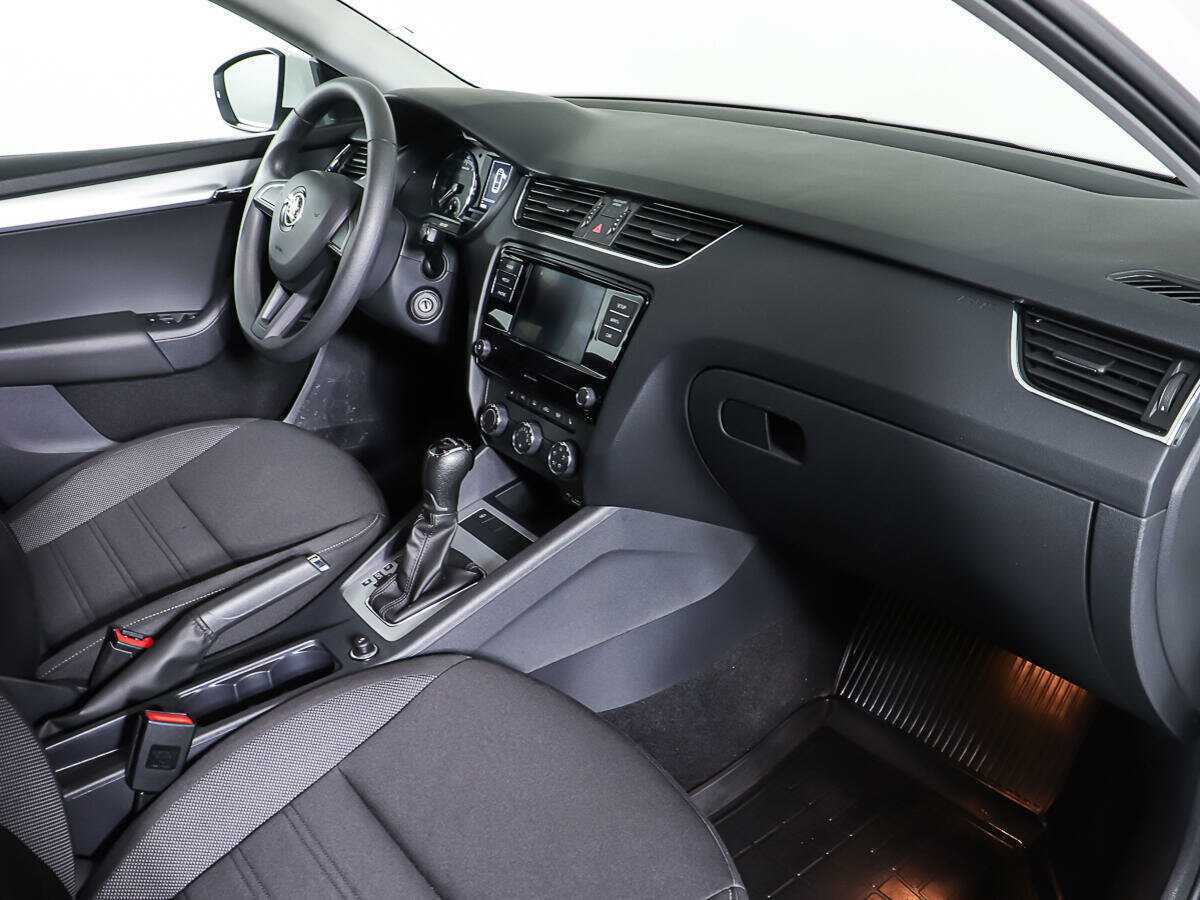 Шкода Октавия б/у, 2018, Автоматическая. Фото: #8