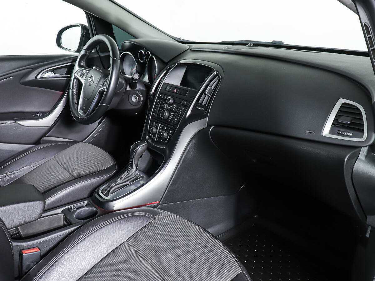 Опель Астра б/у, 2013, Автоматическая. Фото: #7