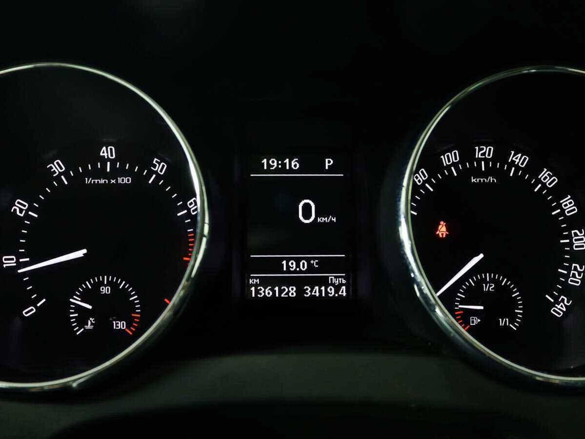 Шкода Йети б/у, 2015, Роботизированная. Фото: #10