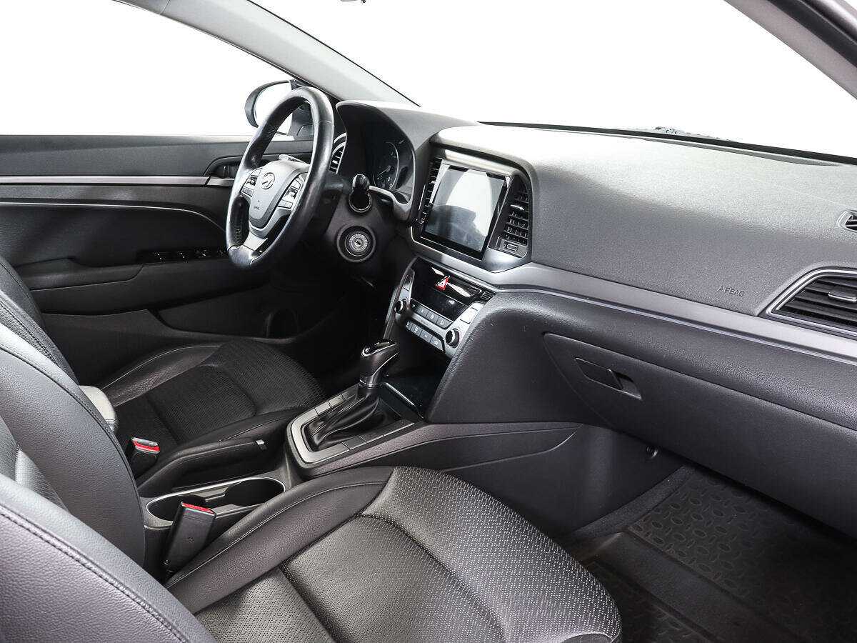 Хендай Елантра б/у, 2017, Автоматическая. Фото: #7