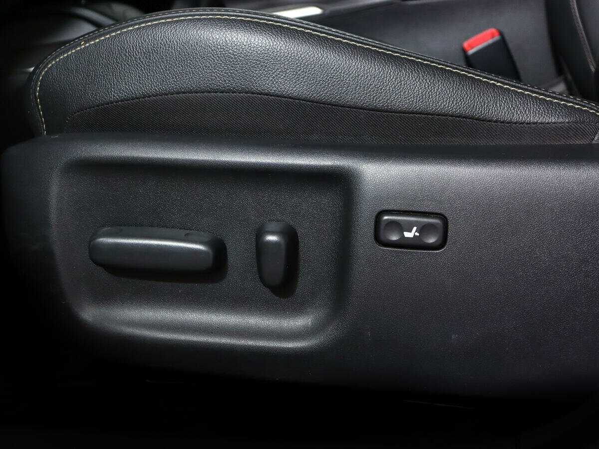 Тойота Авенсис б/у, 2018, Механическая. Фото: #15