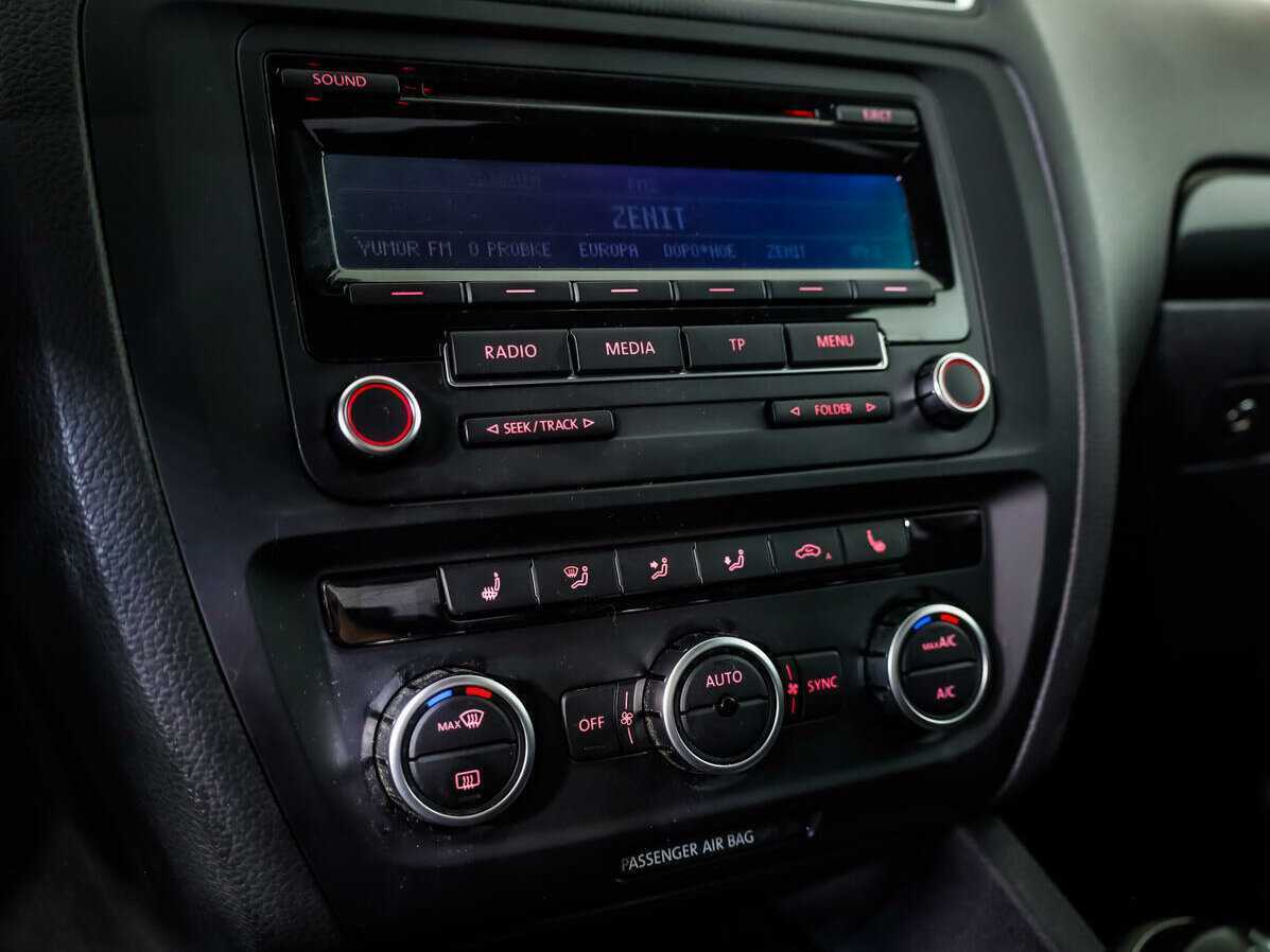 Фольксваген Джетта б/у, 2012, Механическая. Фото: #12