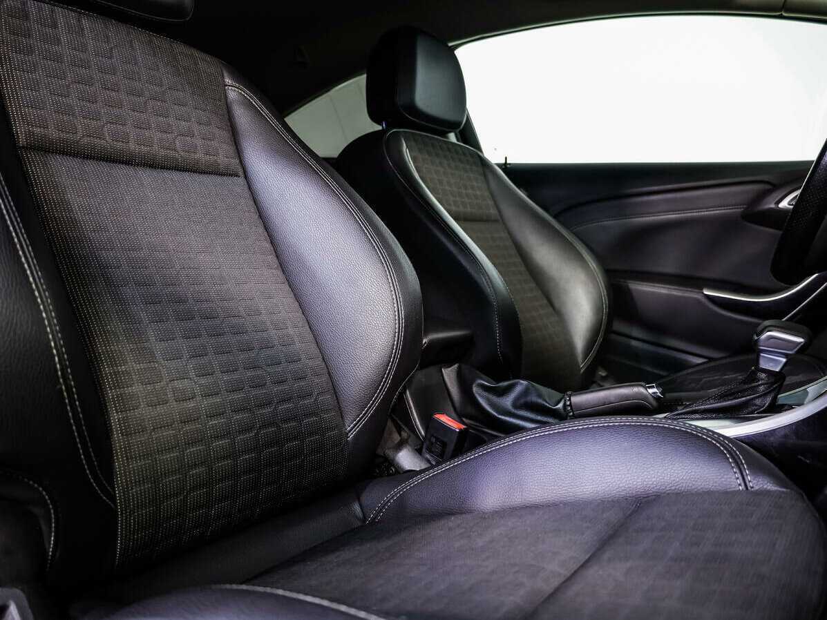 Опель Астра б/у, 2012, Автоматическая. Фото: #10