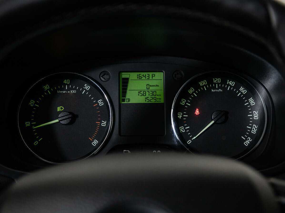 Шкода Фабия б/у, 2014, Автоматическая. Фото: #11