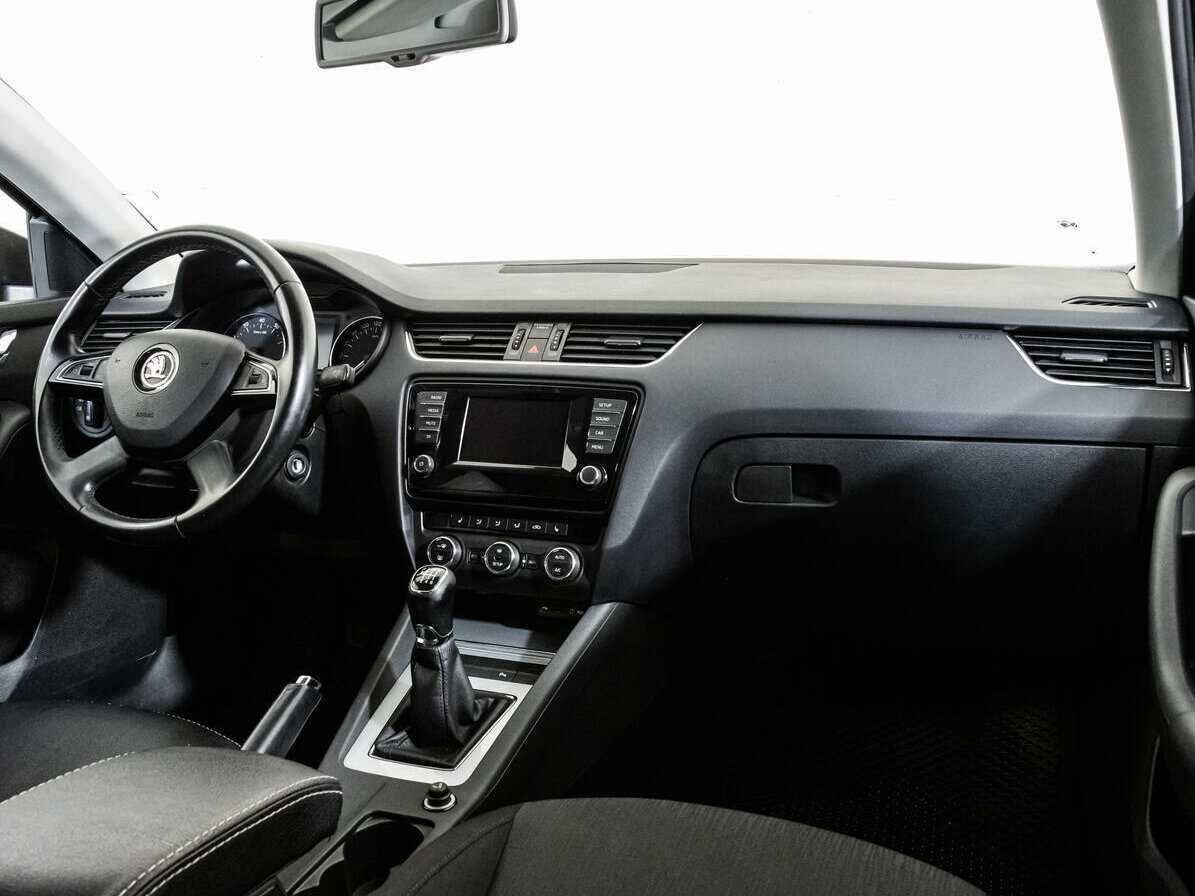 Шкода Октавия б/у, 2015, Механическая. Фото: #6