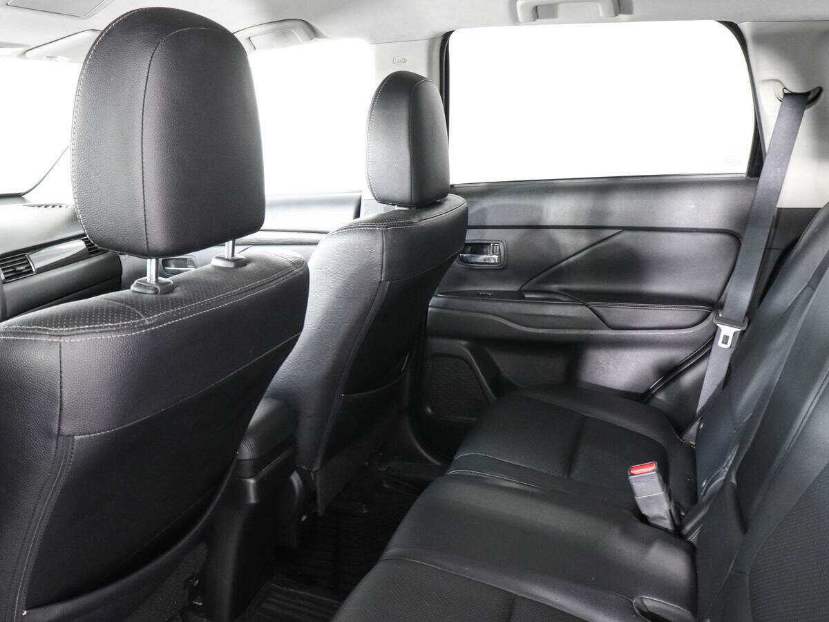 Митсубиши Оутлэндер б/у, 2016, Вариатор. Фото: #11