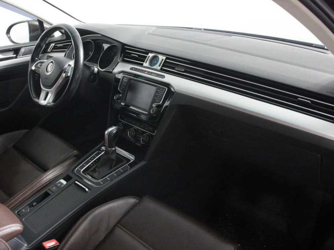 Фольксваген Пассат б/у, 2017, Роботизированная. Фото: #8