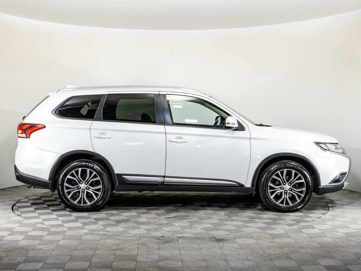 Митсубиши Оутлэндер б/у, 2017, Вариатор. Фото: #3