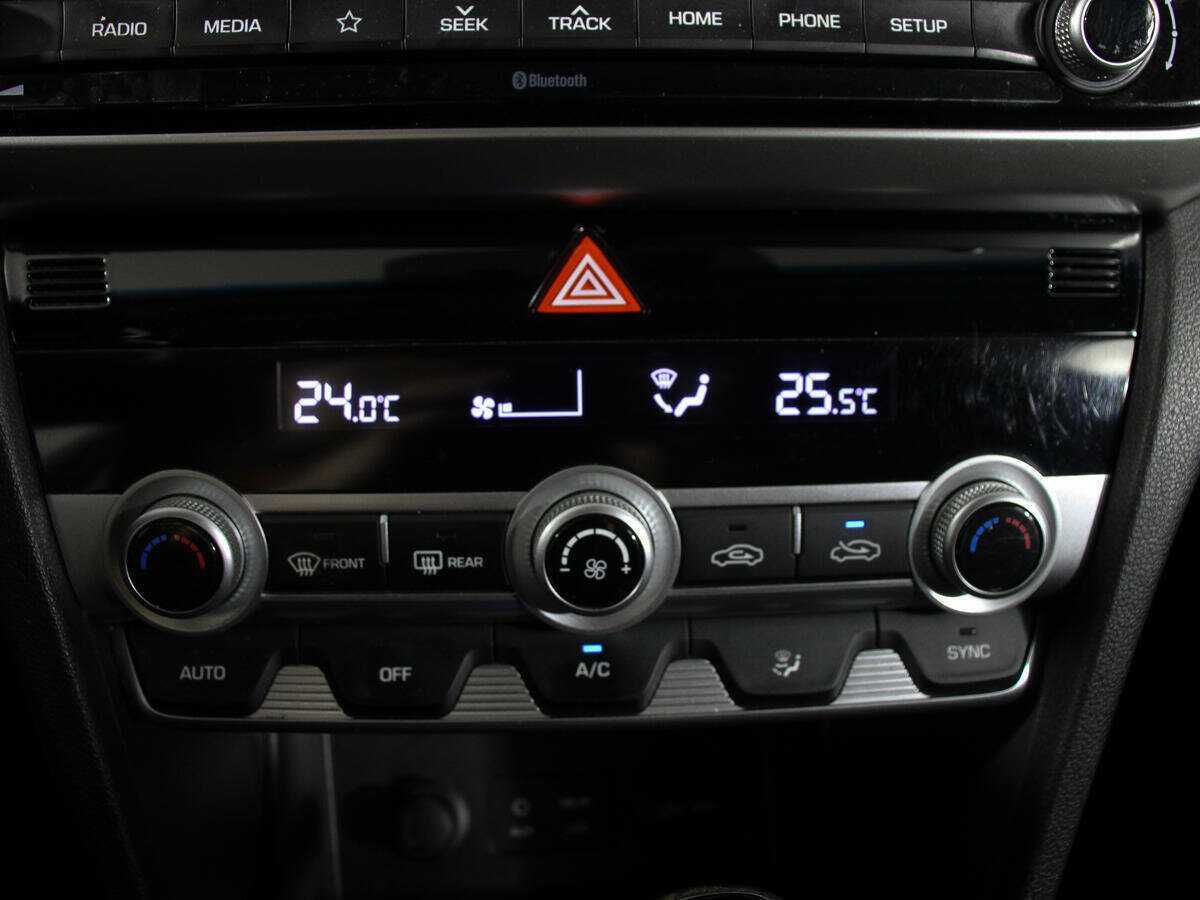 Хендай Елантра б/у, 2020, Автоматическая. Фото: #16