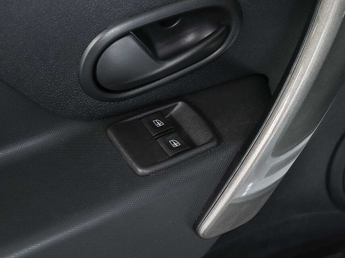 Рено Логан б/у, 2020, Автоматическая. Фото: #13