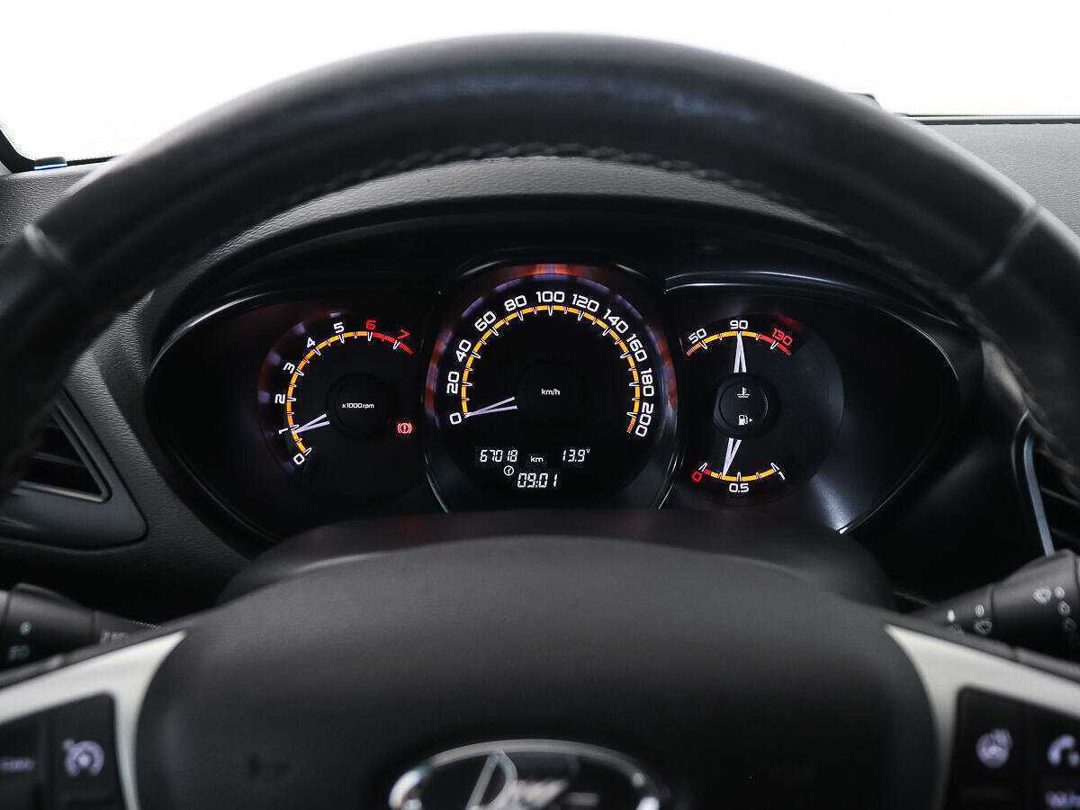 Лада (ВАЗ) Веста б/у, 2020, Механическая. Фото: #10