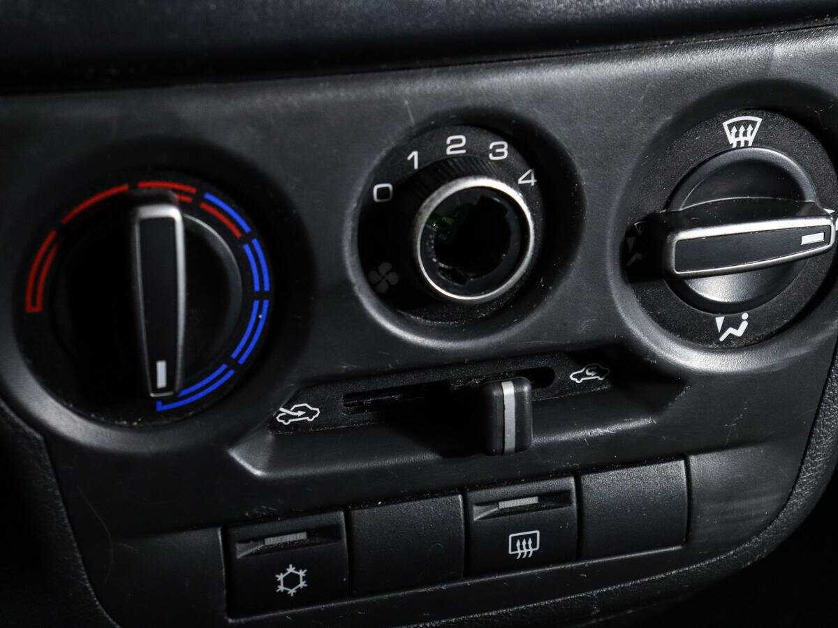 Лада (ВАЗ) Гранта б/у, 2019, Механическая. Фото: #12