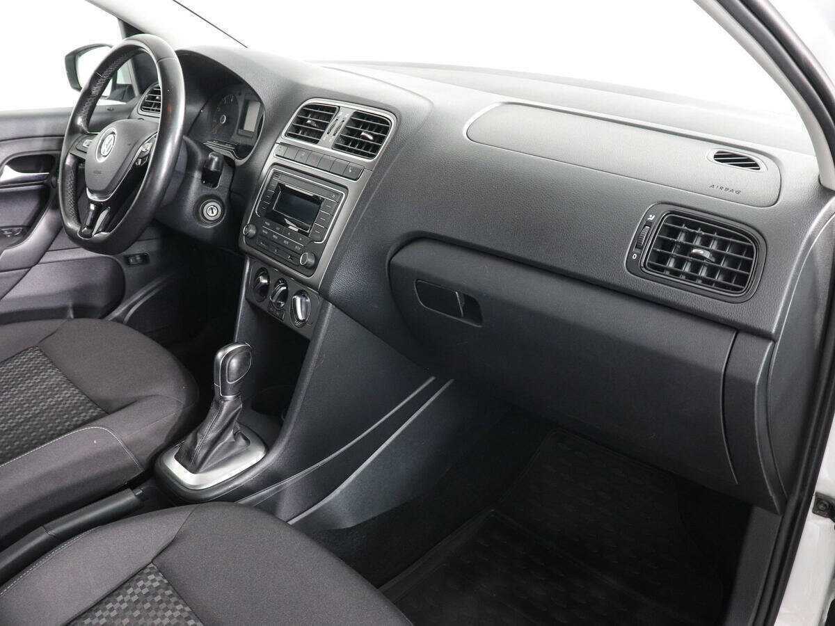 Фольксваген Поло б/у, 2018, Автоматическая. Фото: #9