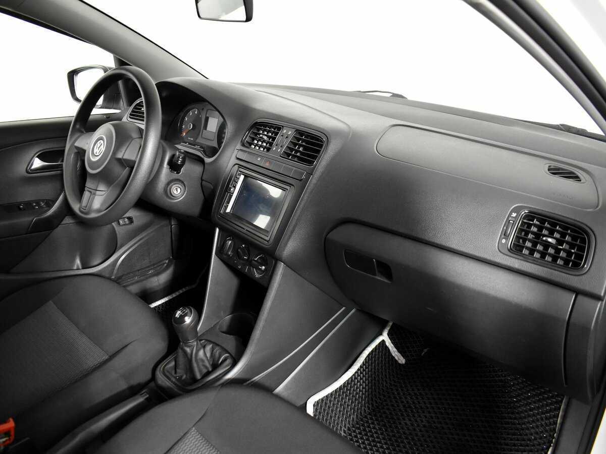 Фольксваген Поло б/у, 2014, Механическая. Фото: #15